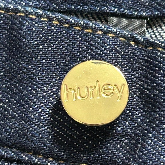 HURLEY Catalyst Movement Denim Mini Skirt Junior Size 5 Dark Blue Distressed - Picture 6 of 9